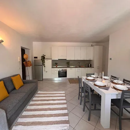 Apartment Torriggia House - By My In Como